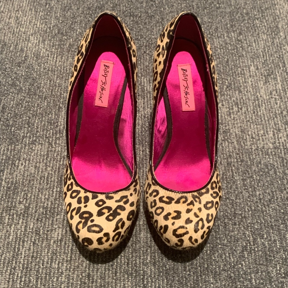 Vintage Betsey Johnson Leopard Print Women's Heels